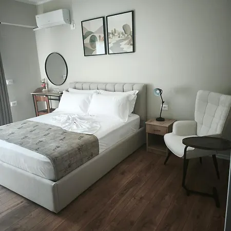 Velia Bed and breakfast